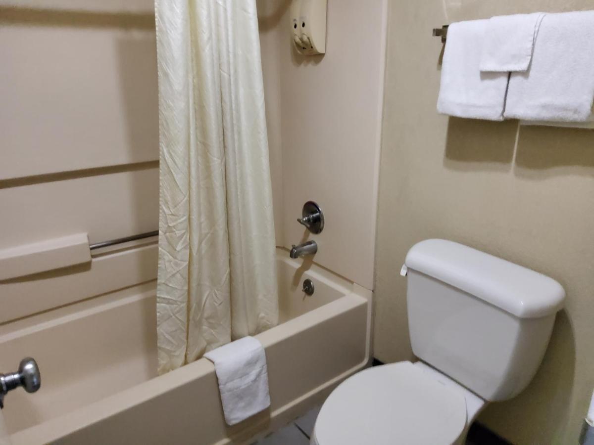 Budget Inn テクサーカナ エクステリア 写真