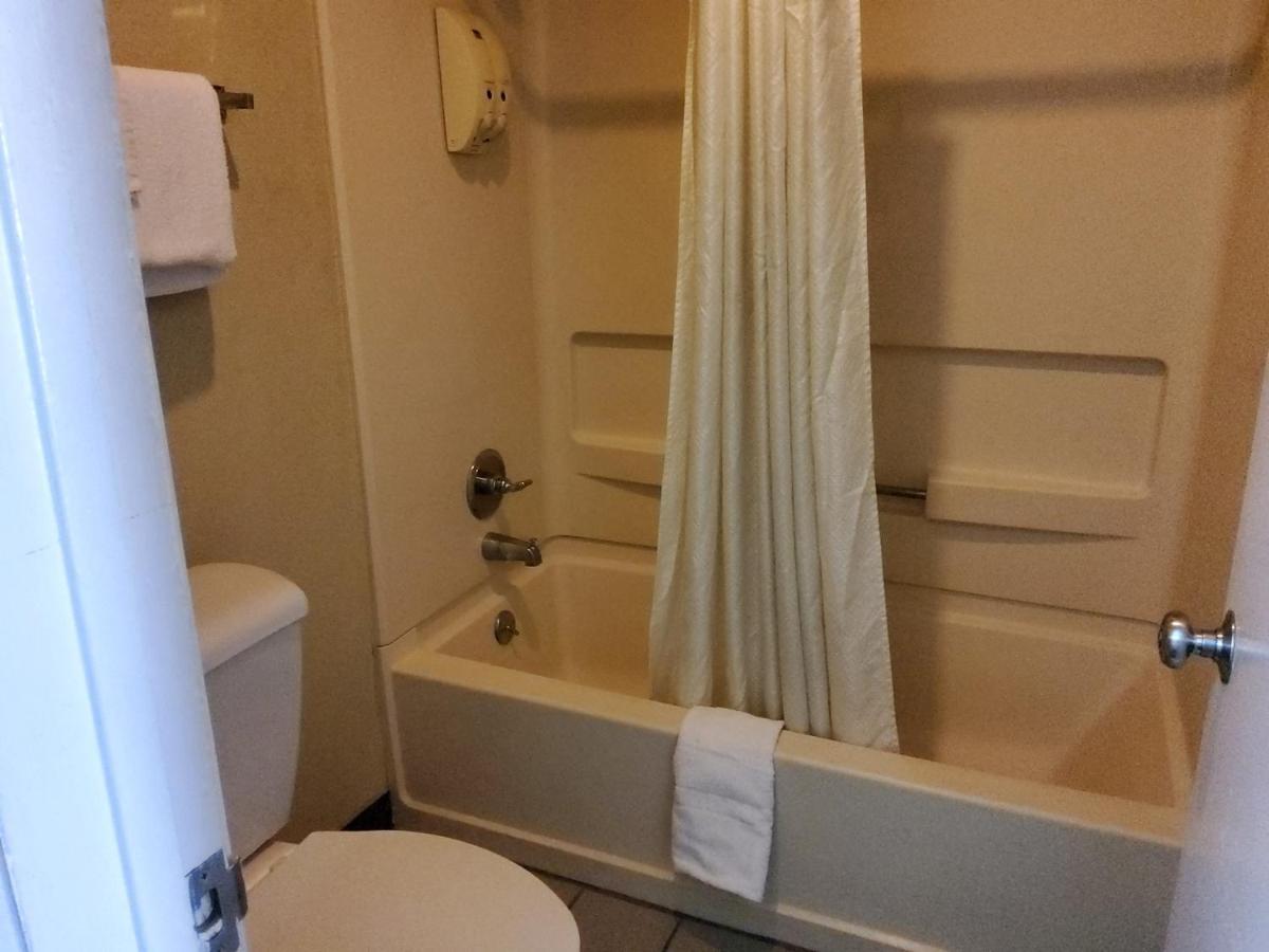 Budget Inn テクサーカナ エクステリア 写真